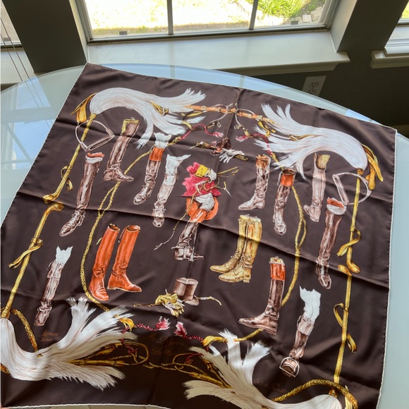 100% Authentic Hermes Silk Scarf 90cm - A Propos de Bottes - Picture 1 of 5